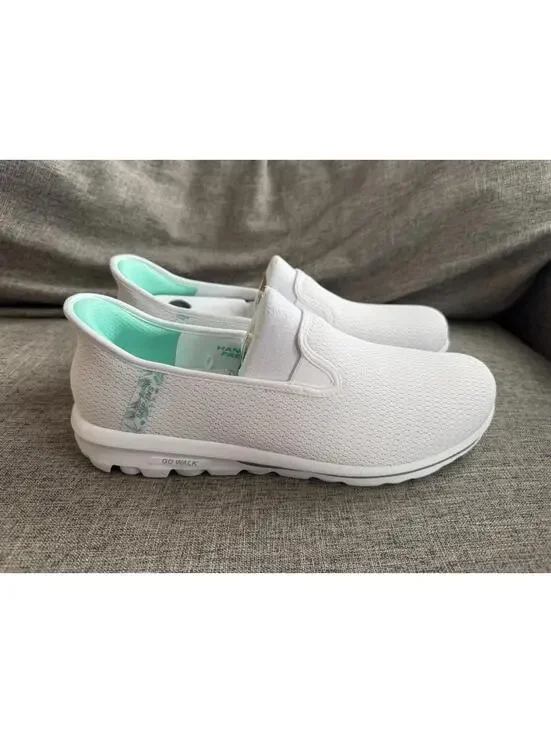 Skechers Slip Ins Go Walk Travel Kiana Womens 11 White 124770 Hands Free New - Picture 1 of 14